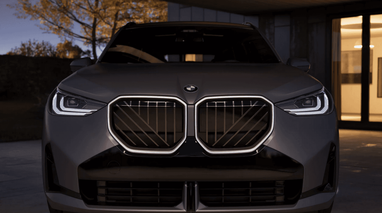 Front view of the 2026 BMW X3