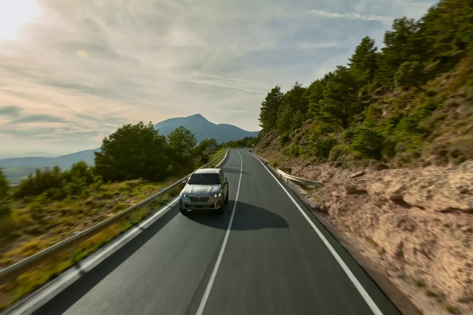 BMW X5 midsize luxury SUV