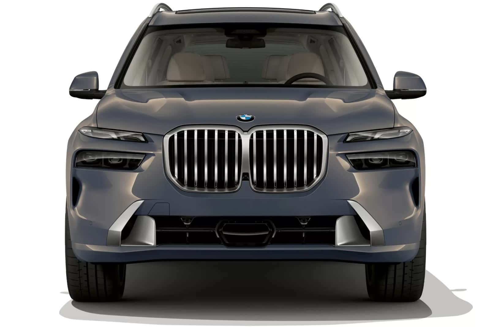 Front view of the BMW X7 double kidney grille and slimline headlights