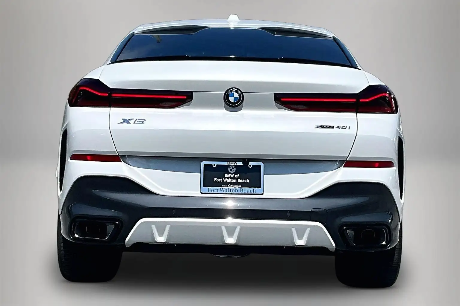 2027 BMW X6 xDrive40i — rear three-quarter