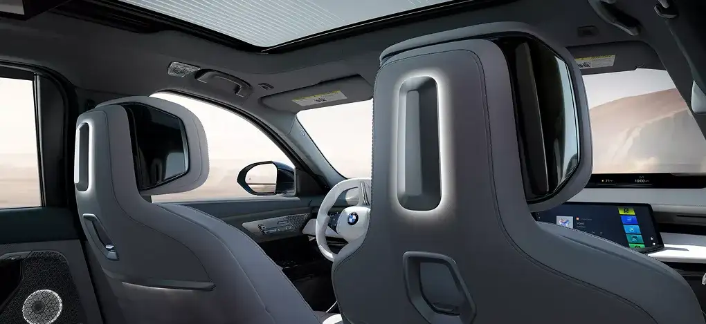 Ambient lighting on the rear headrests of the BMW 7 Series