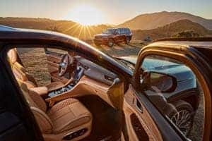 Open doors of the Grand Cherokee L