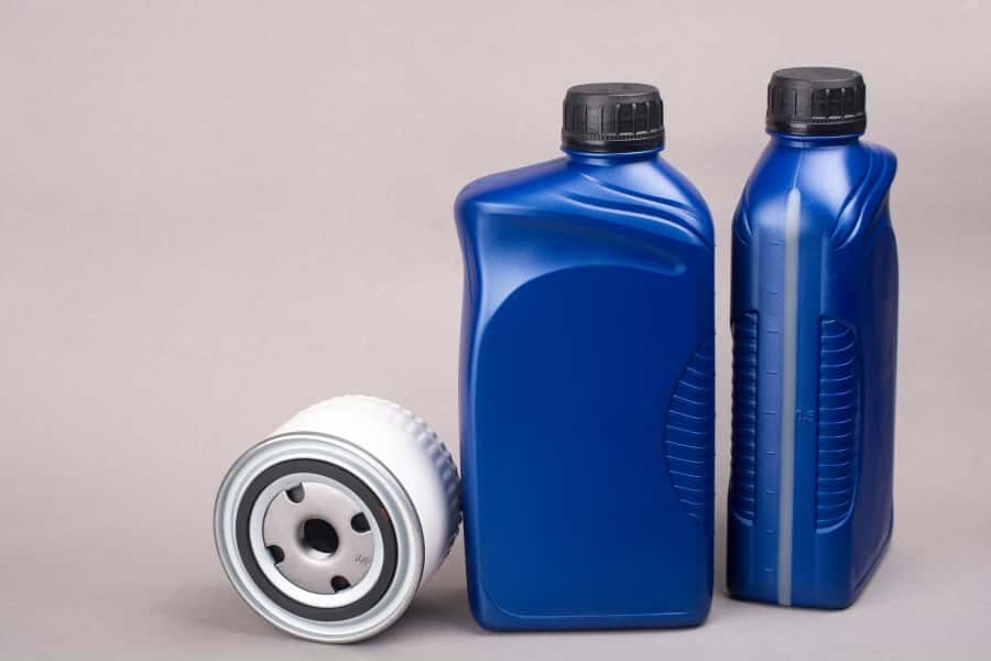 two types of Volkswagen oil