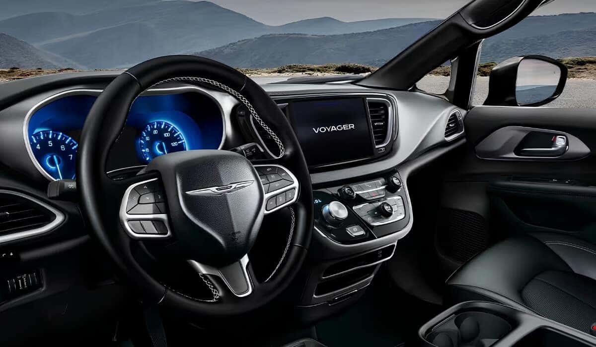 2026 Chrysler Voyager Highlights Image
