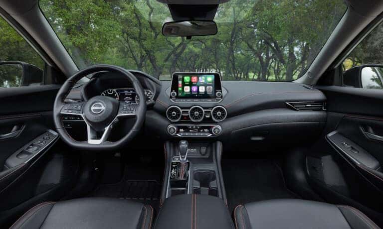 26Nissan-Sentra-InteriorDashboard