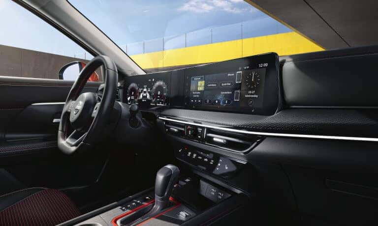 26Nissan-Kicks-InteriorFront