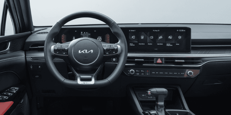 2025 Kia K5 Interior