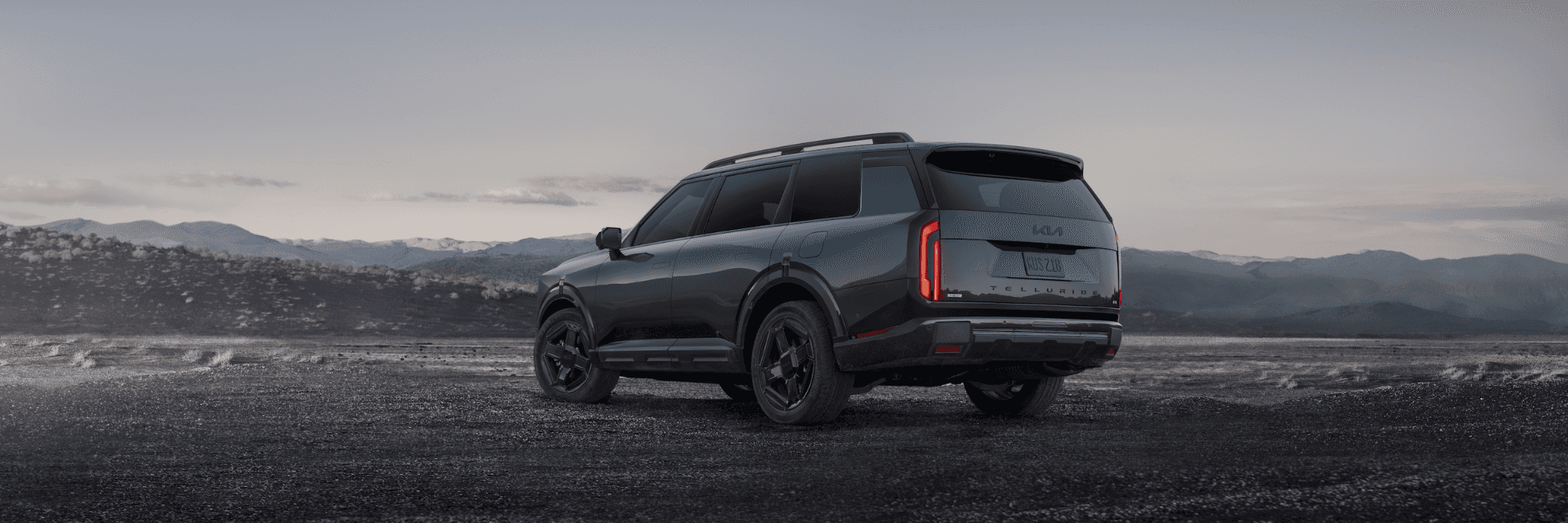 2027 Kia Telluride vs 2026 Toyota Highlander Hybrid