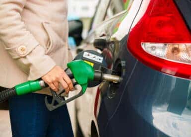 7 Ways to Save Money at the Gas Pump