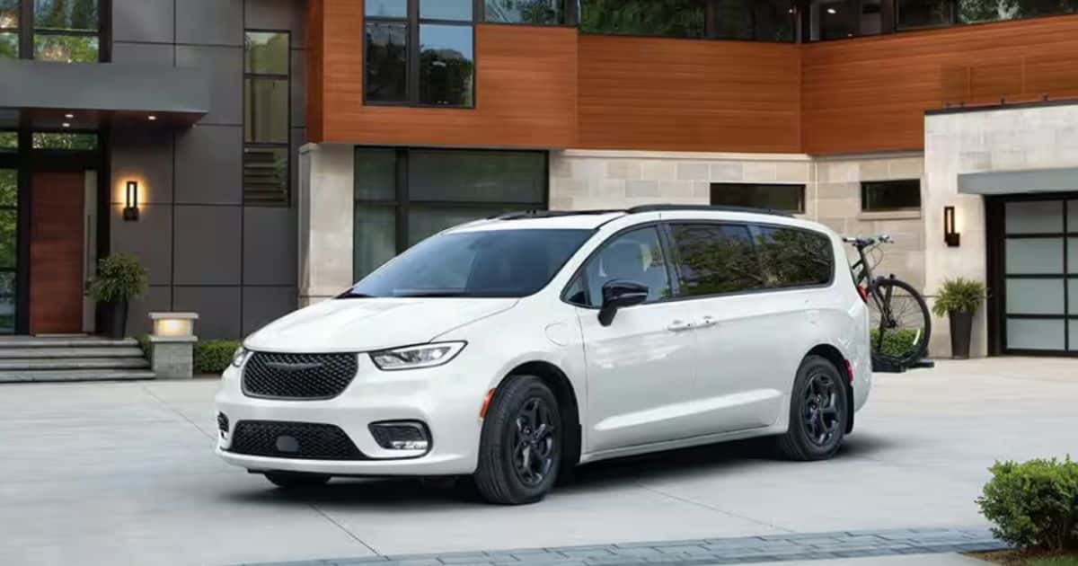 The 2026 Chrysler Pacifica Hybrid model for sale in Festus, MO at Lucas Smith Chrysler Center