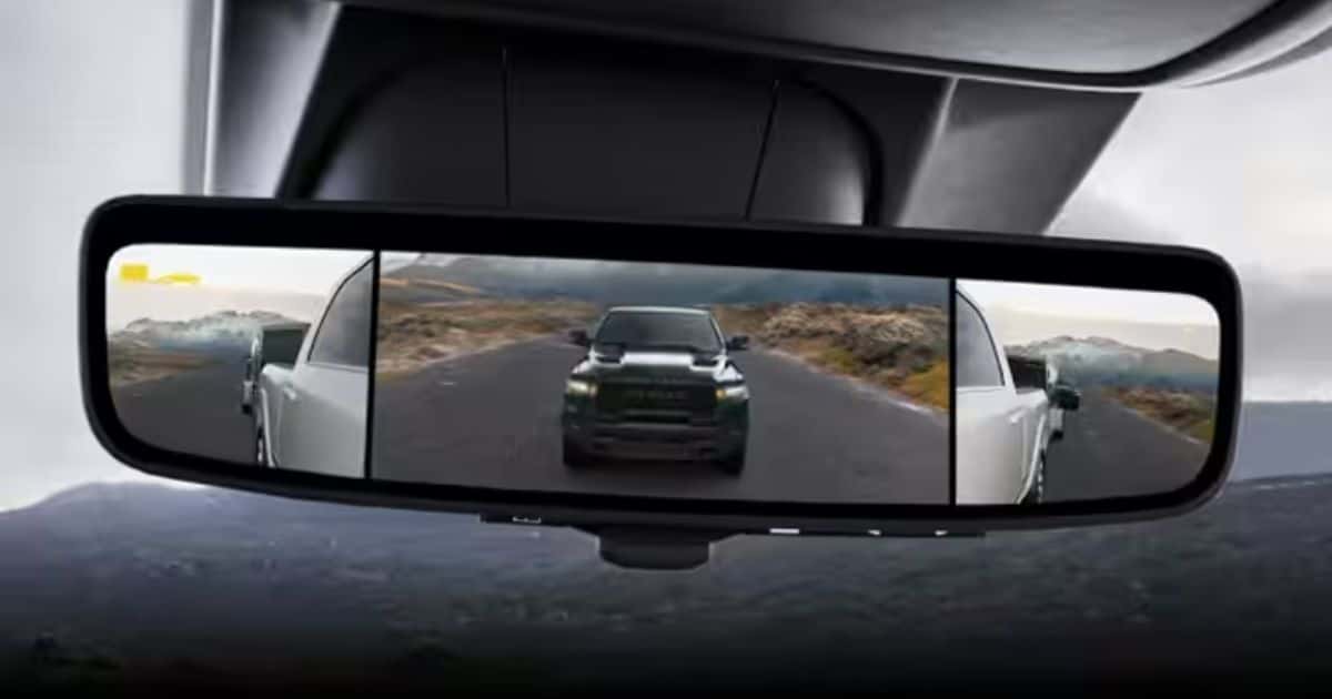The digital rearview mirror with tow mode of the 2026 Ram 1500