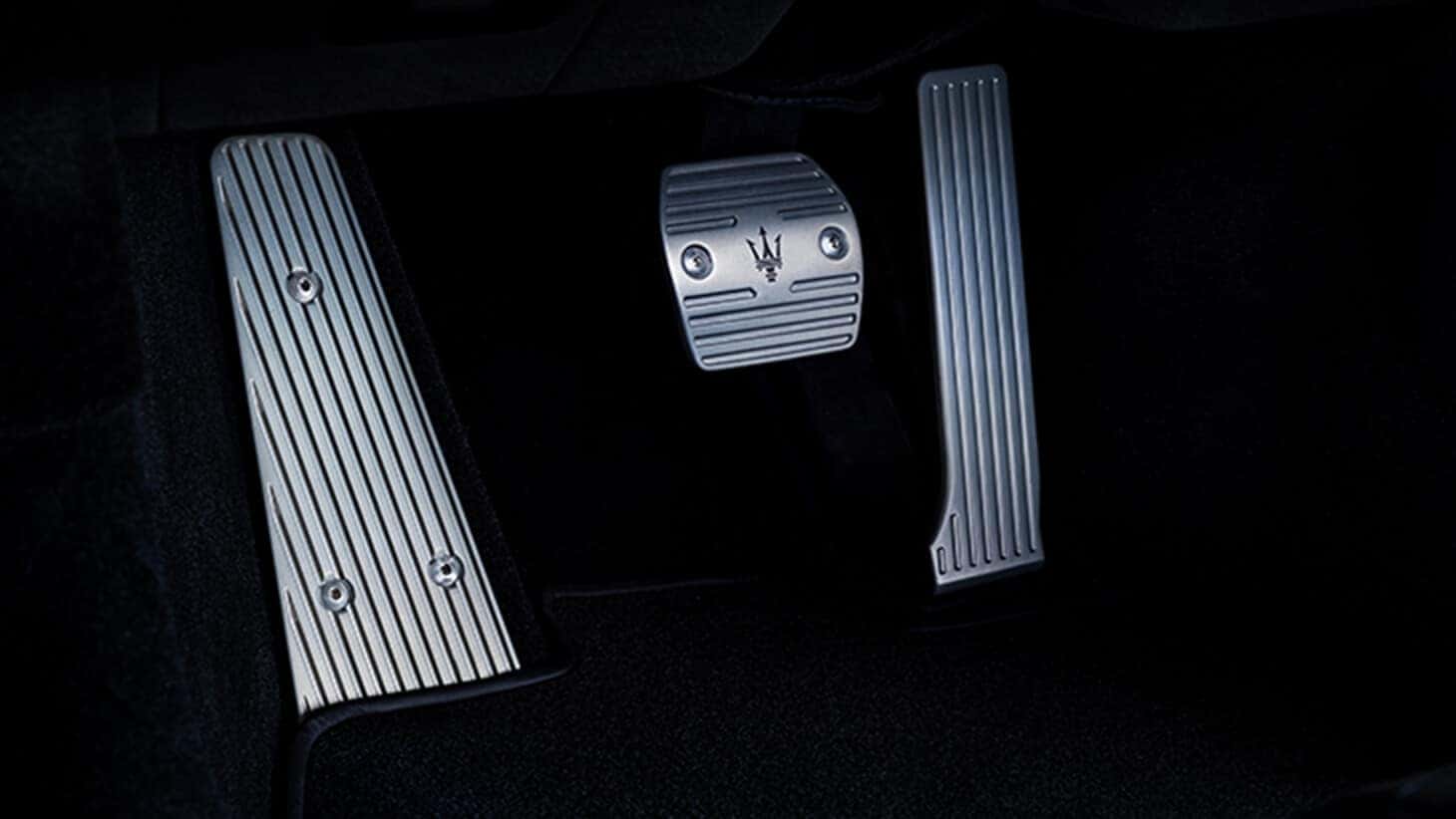mc20-pedals-v01
