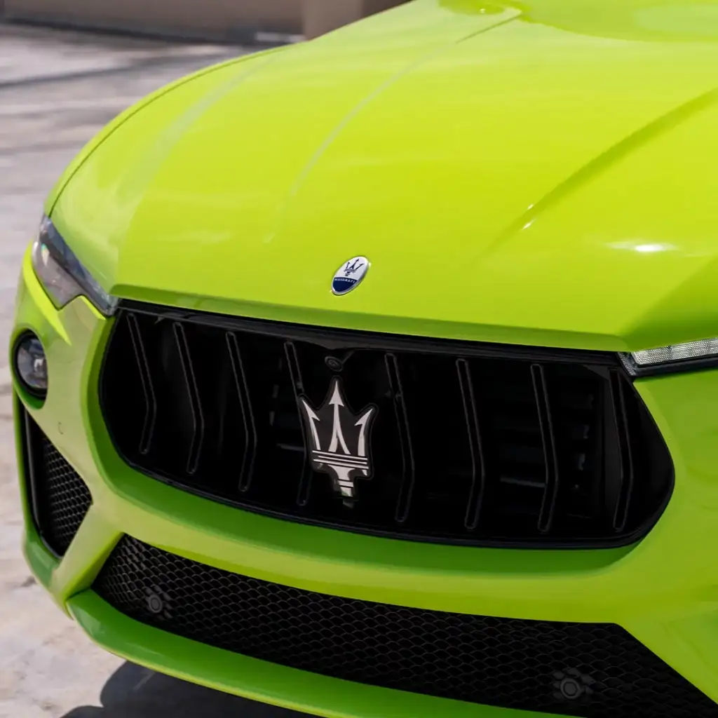 how to buy a Maserati | grille