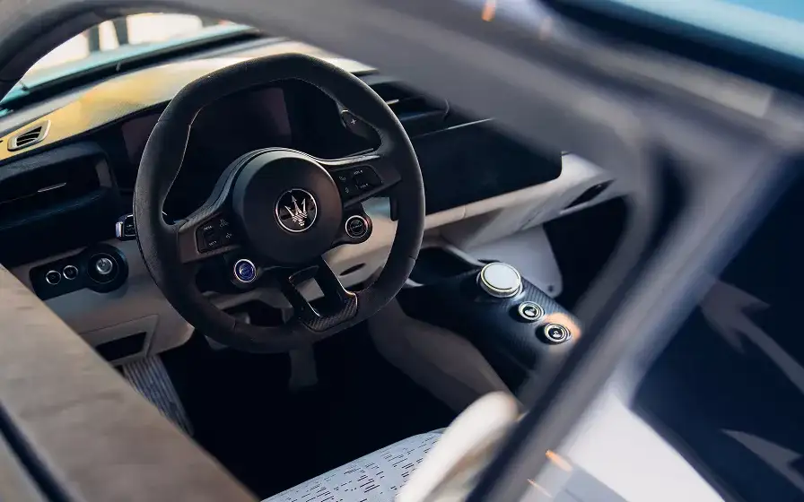 mcpura-side-view-steering-wheel-desktop
