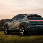 The-Hyundai-KONA-underneath-the-dusky-sky
