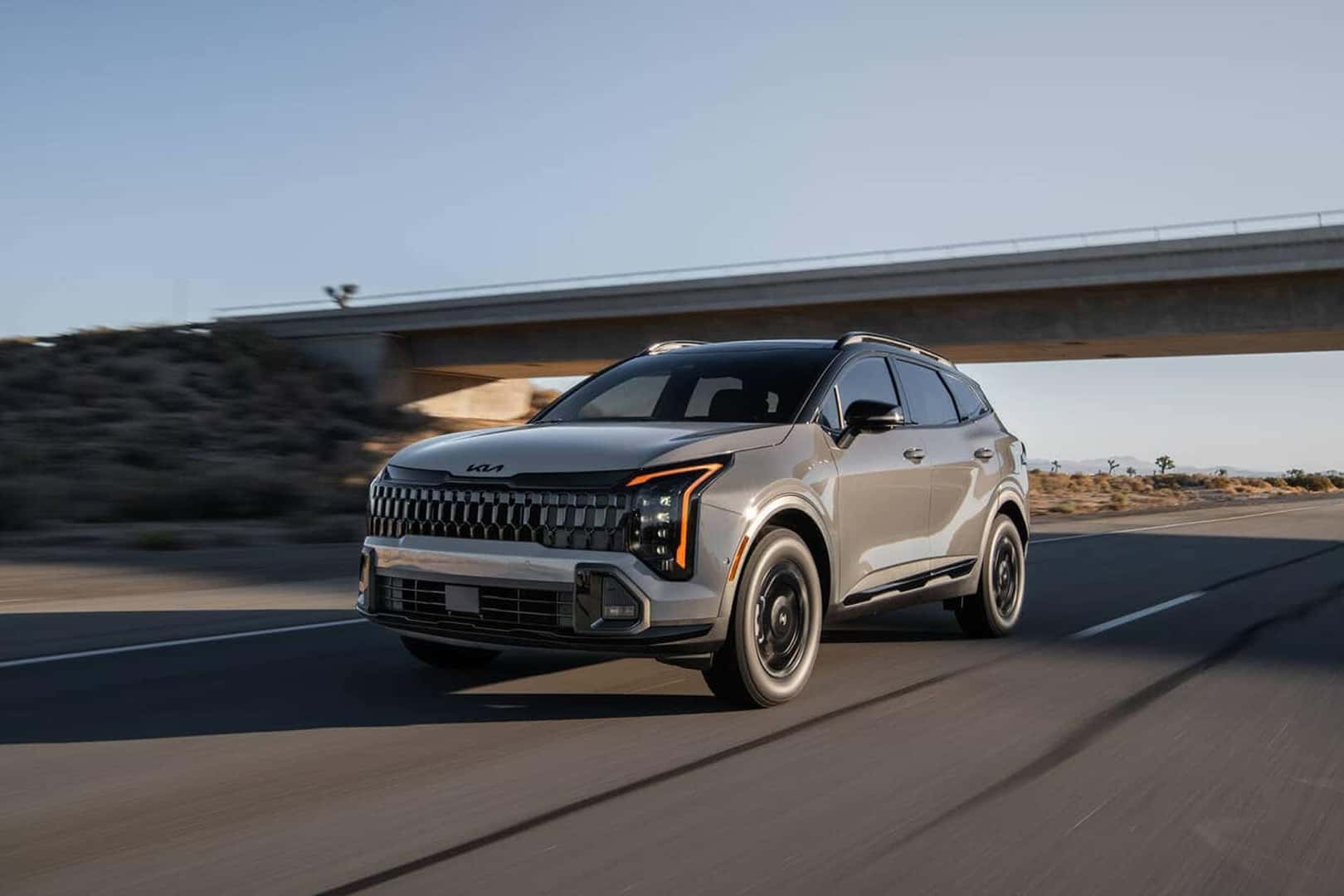 2026 kia sportage driving on highway