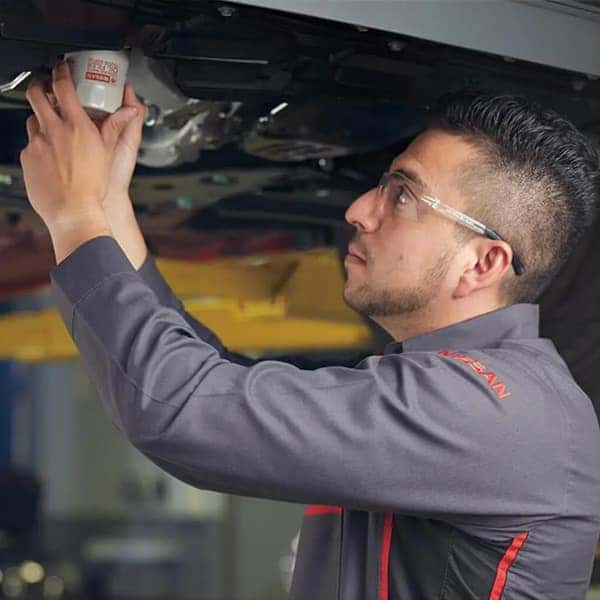 Quirk Nissan Oil Change Service
