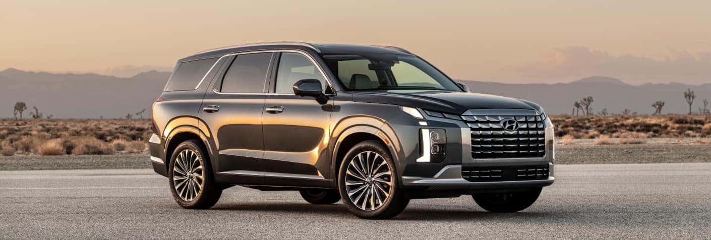 2023 Hyundai Palisade front passenger angle