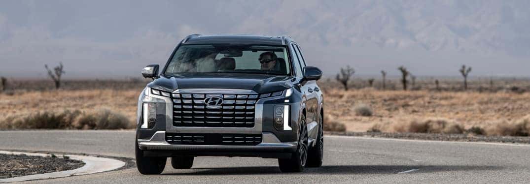 2023 Hyundai Palisade Front View on Road
