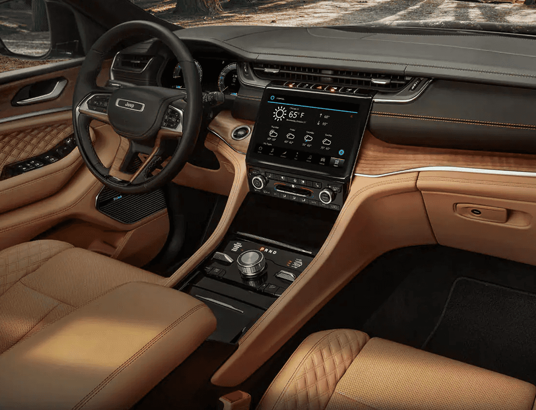 2022 Jeep Grand Cherokee near Kansas City