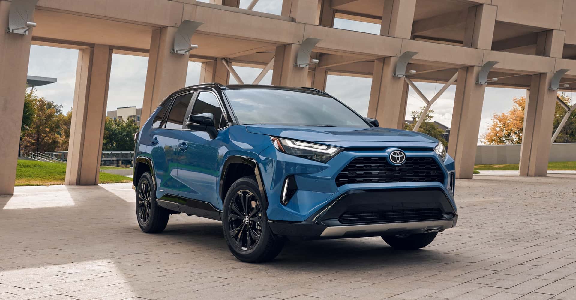 2025-Toyota-RAV4-Hybrid