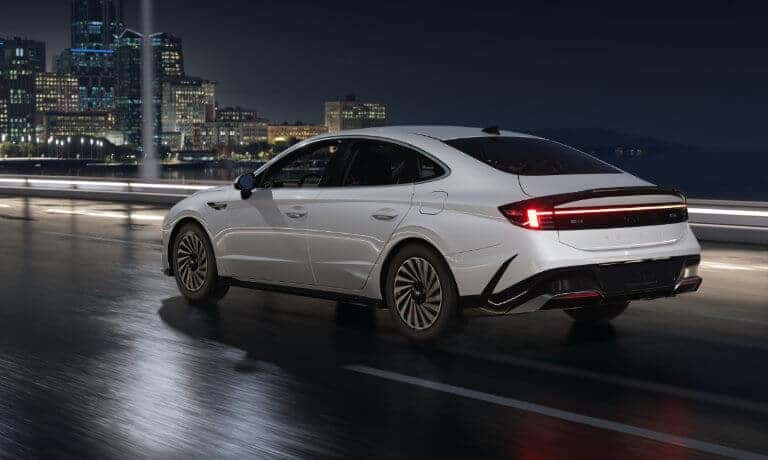 2024 Hyundai Sonata Hybrid Exterior Driving Into City