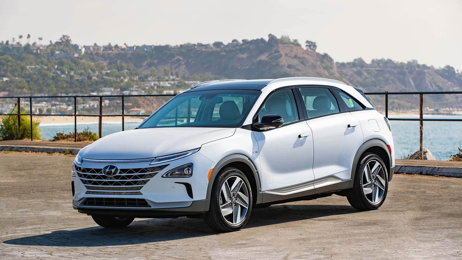 Explore the 2025 Hyundai NEXO Fuel Cell | Suntrup Hyundai South