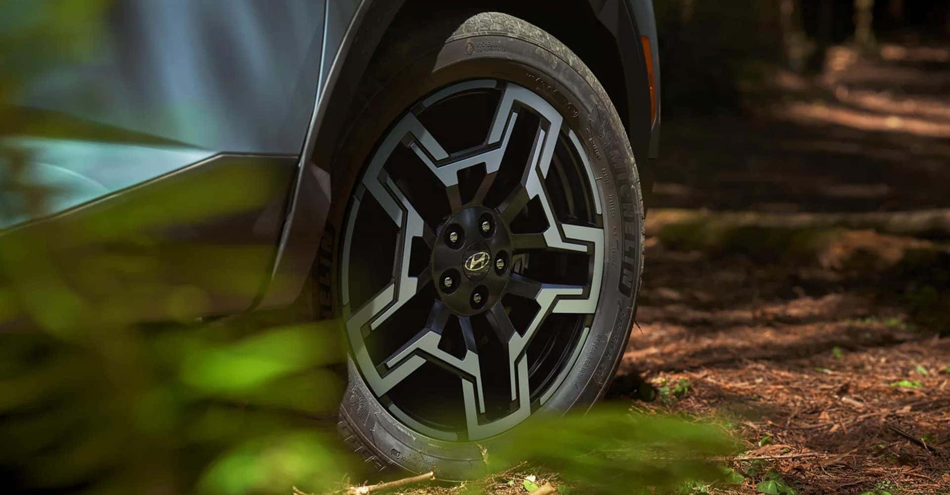 2025 Hyundai Santa Cruz wheel close
