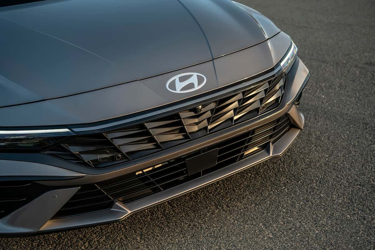 2026 Hyundai Elantra hood view